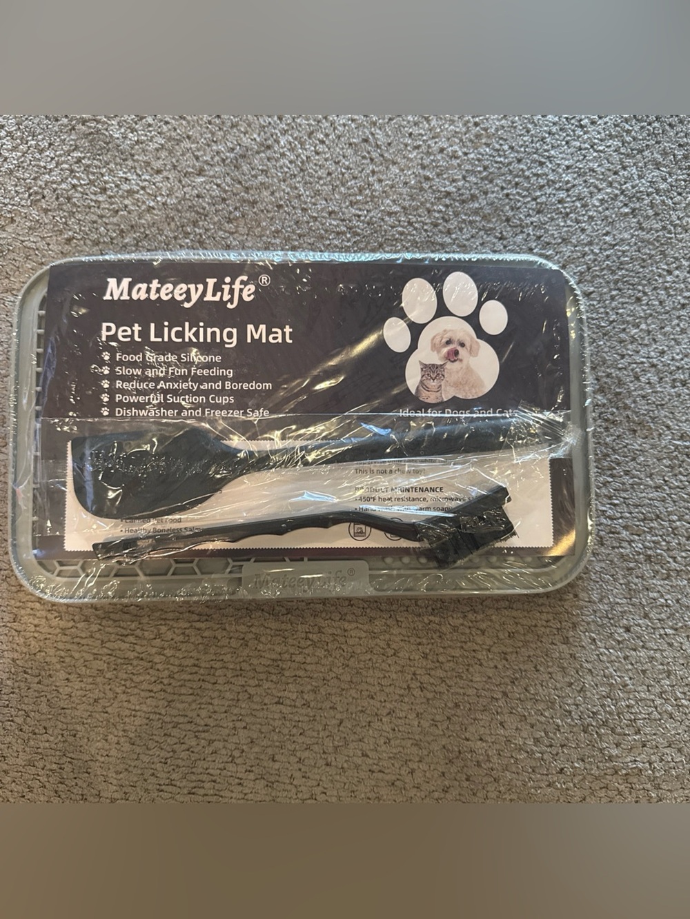Gray Pet Licking Mat - Slow Feeder for Dogs & Cats